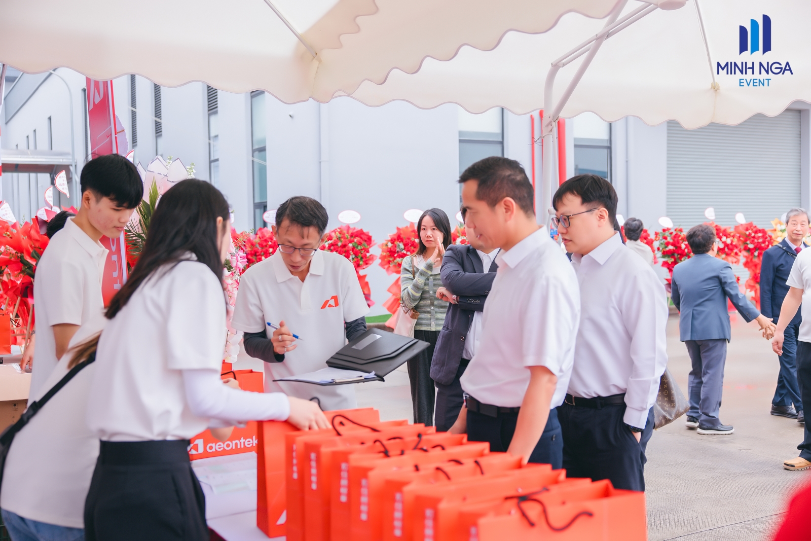 MINH NGA EVENT