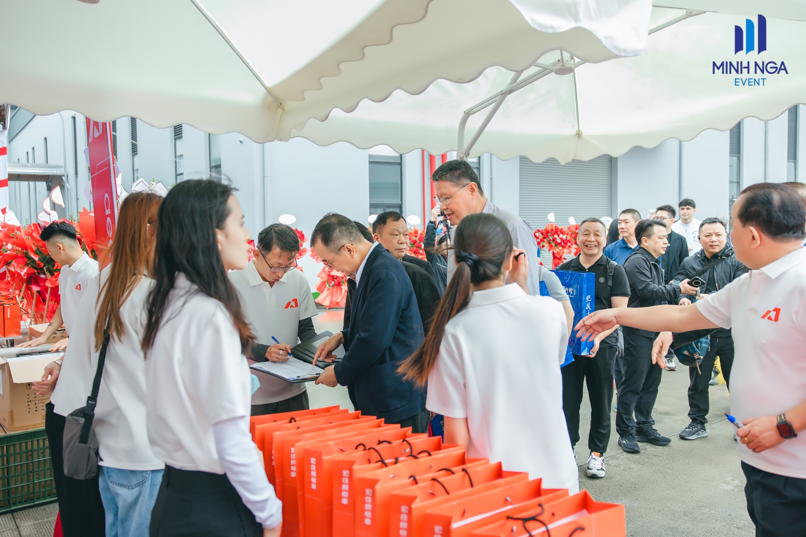 MINH NGA EVENT