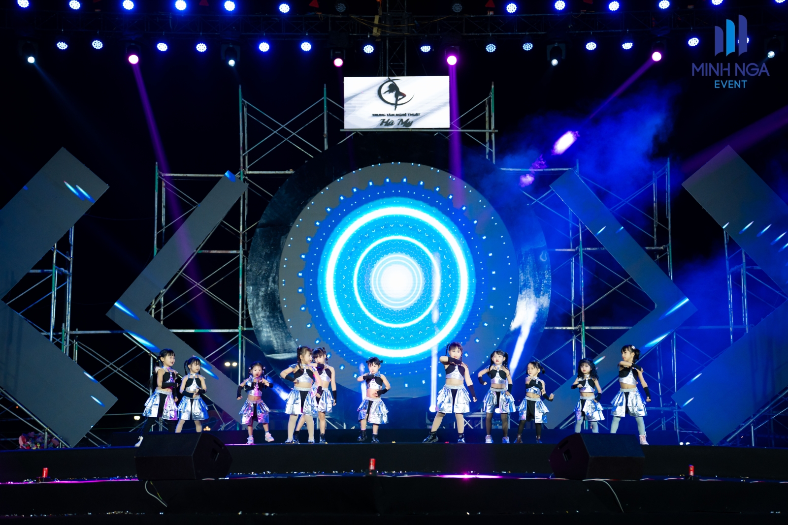 MINH NGA EVENT