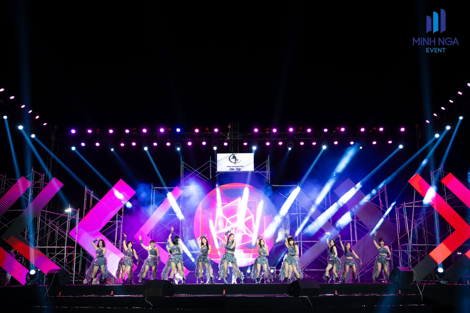 MINH NGA EVENT