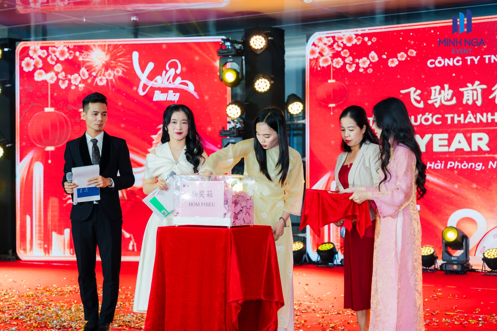 MINH NGA EVENT