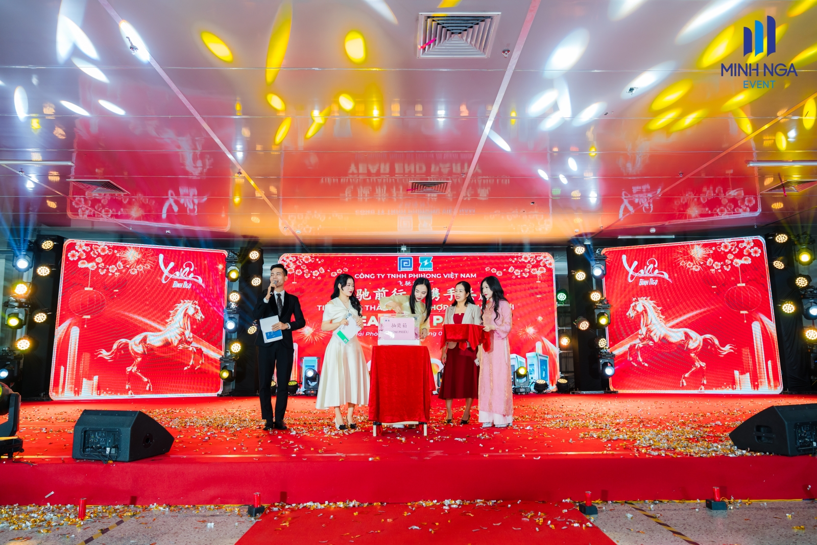 MINH NGA EVENT