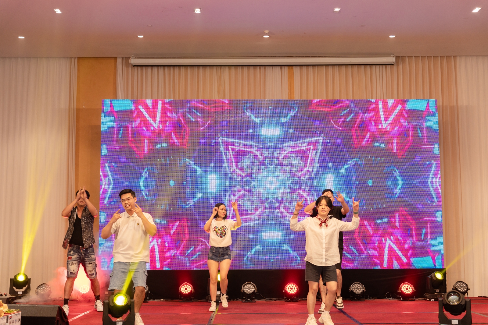 MINH NGA EVENT