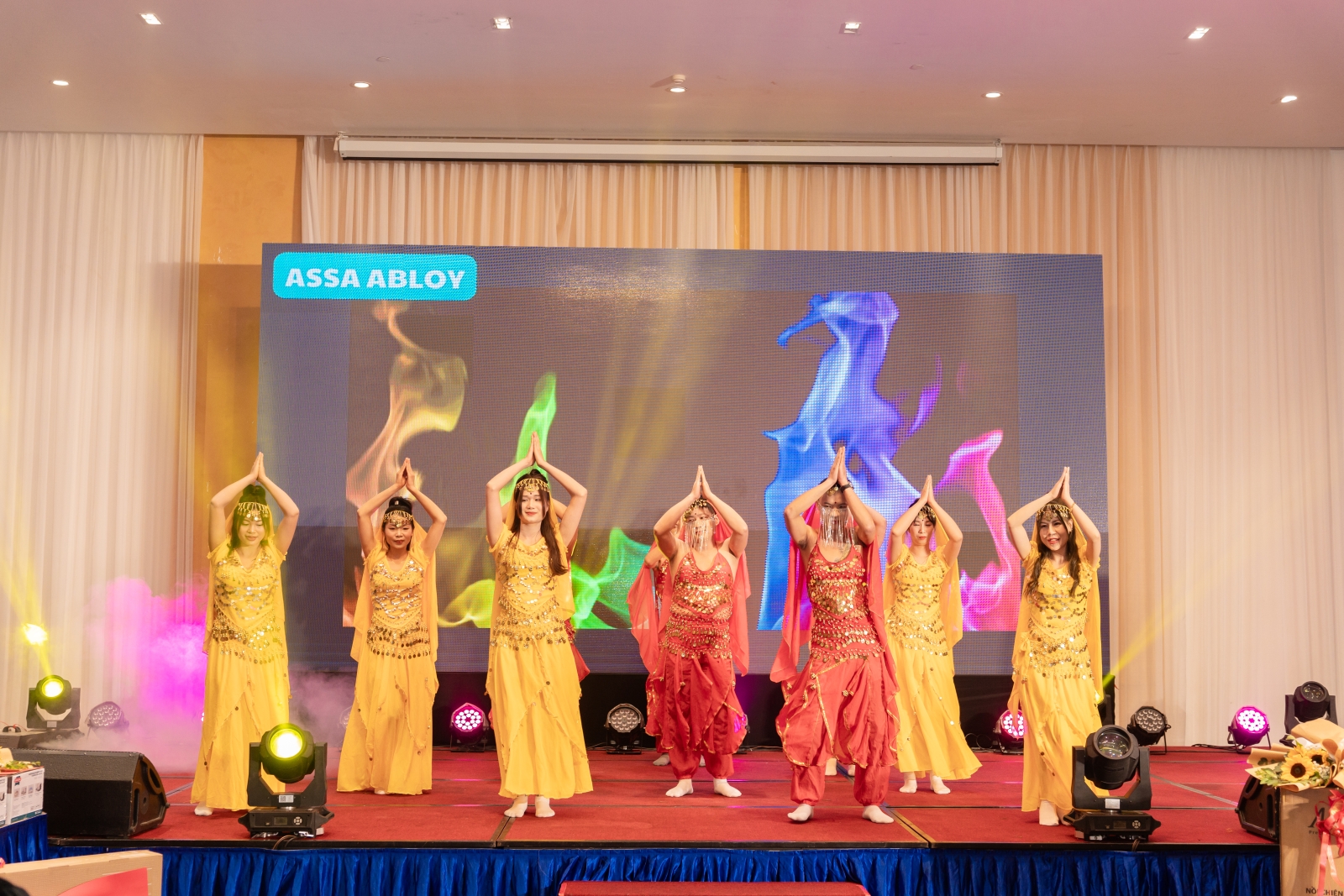 MINH NGA EVENT